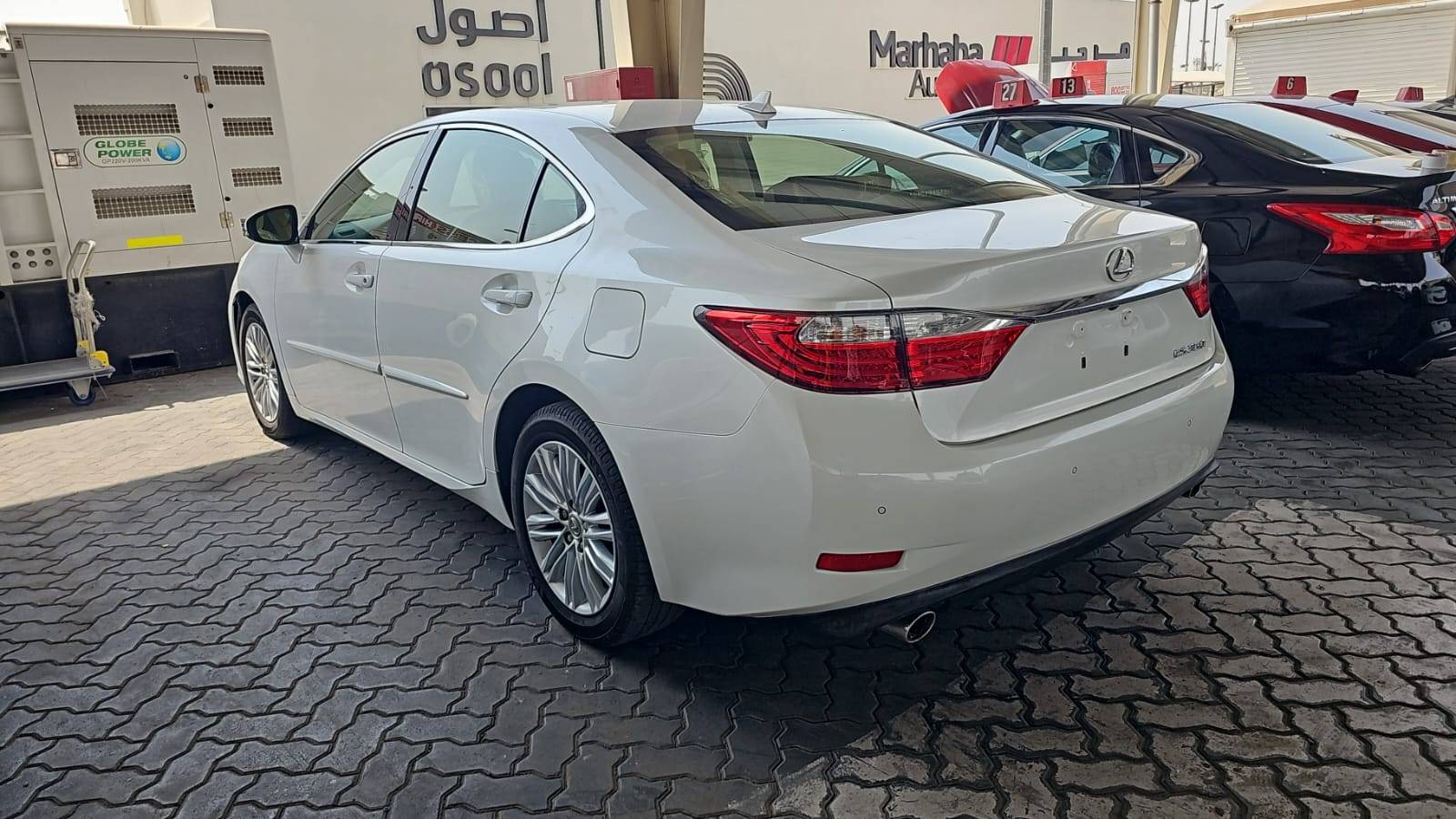 2013 LEXUS ES 350 — 124636 Miles — Lot 97012255 — Souq - Marhaba Auctions Used Cars - Image 3