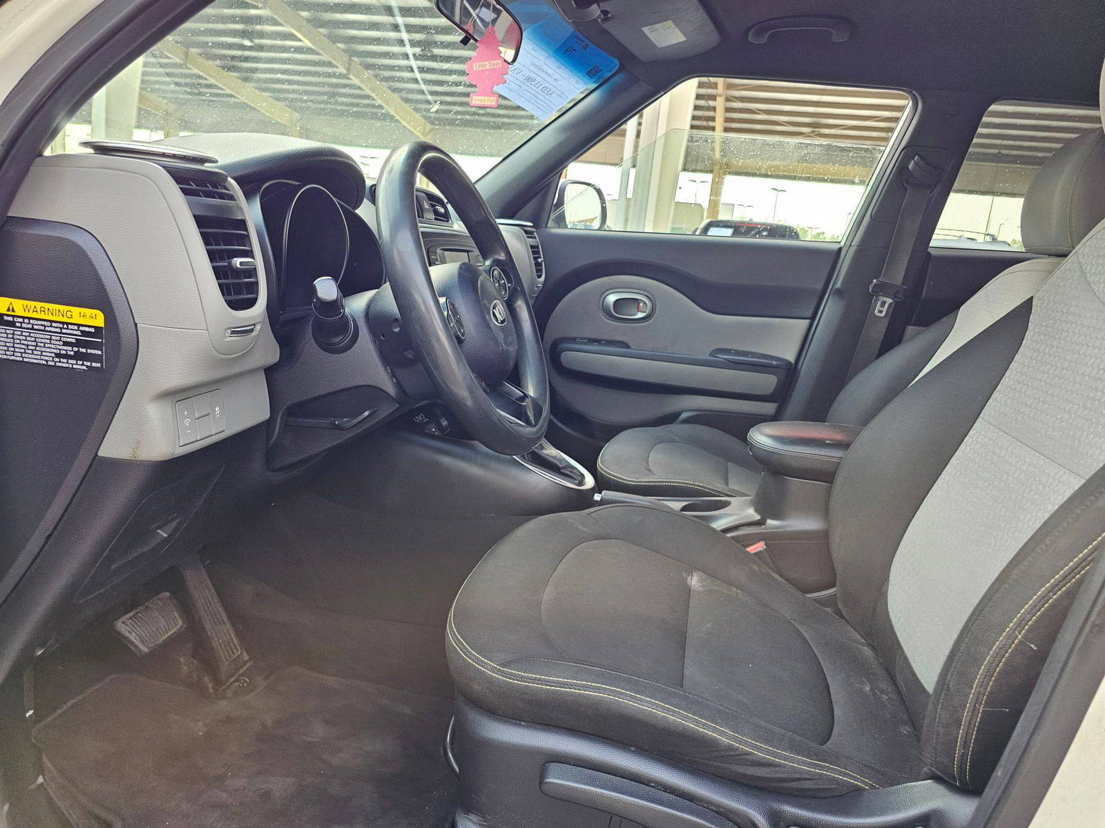 2015 KIA SOUL — 190329 Miles — Lot F7207927 — Souq - Marhaba Auctions Used Cars - Image 8