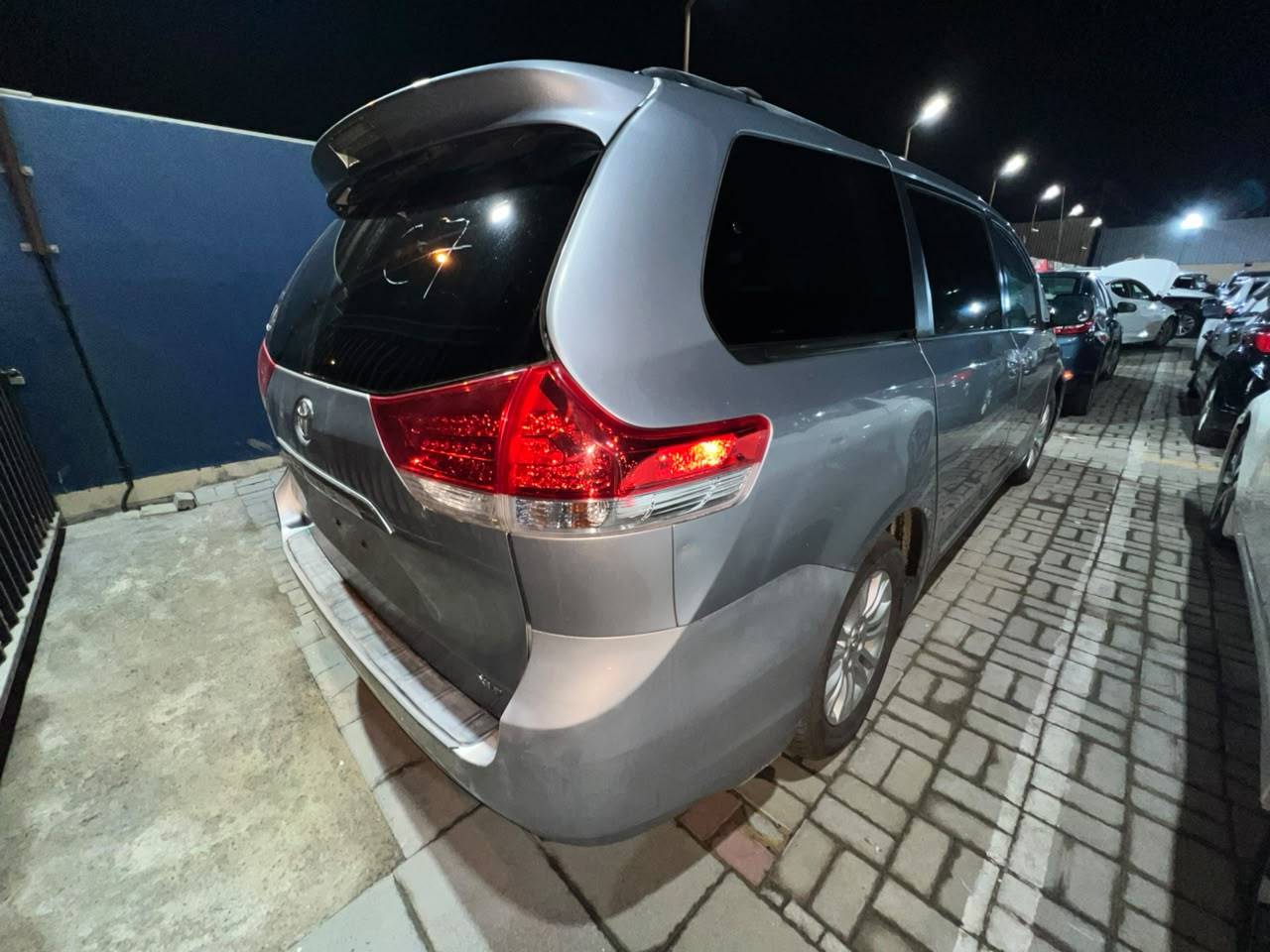 2011 TOYOTA SIENNA — 200828 Miles — Lot S079181 - Marhaba Auctions Used Cars - Image 6
