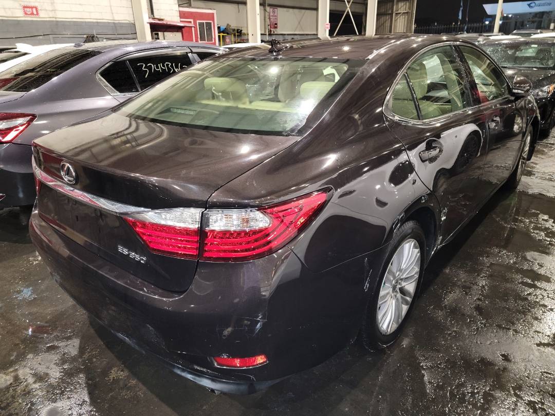 2013 LEXUS ES 350 — 147880 Miles — Lot 68665313 - Marhaba Auctions Used Cars - Image 10