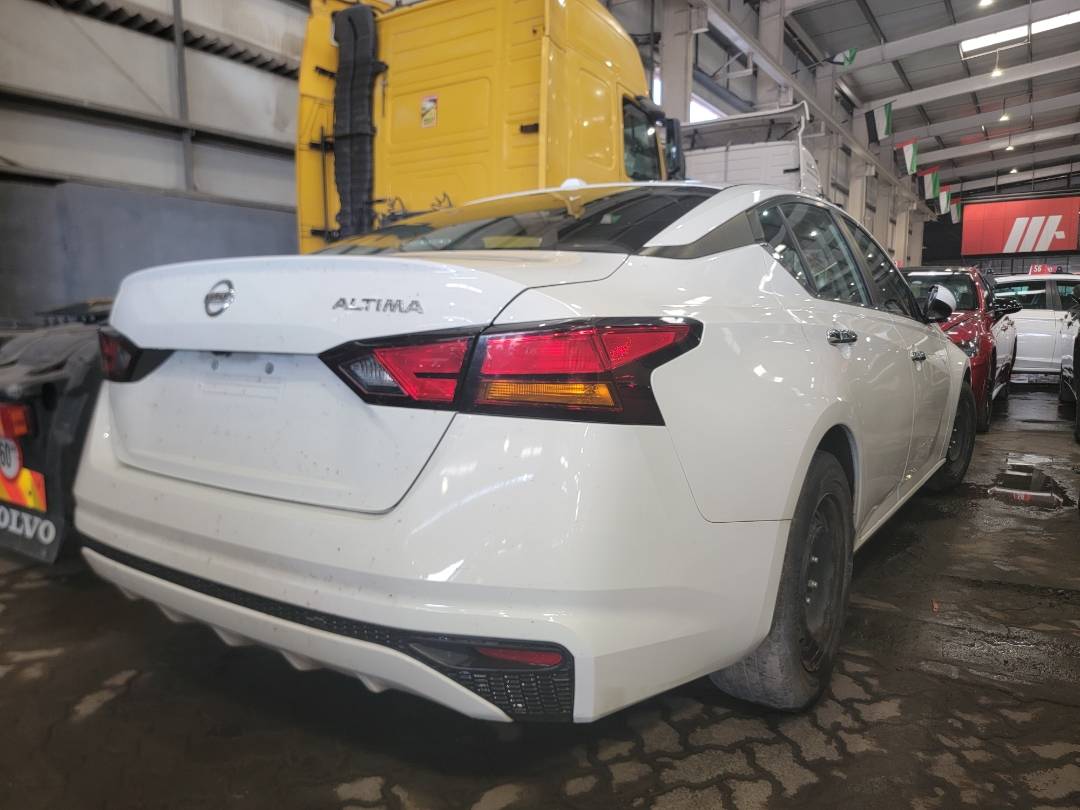 2019 NISSAN ALTIMA — 108650 Miles — Lot 82694283 - Marhaba Auctions Used Cars - Image 3