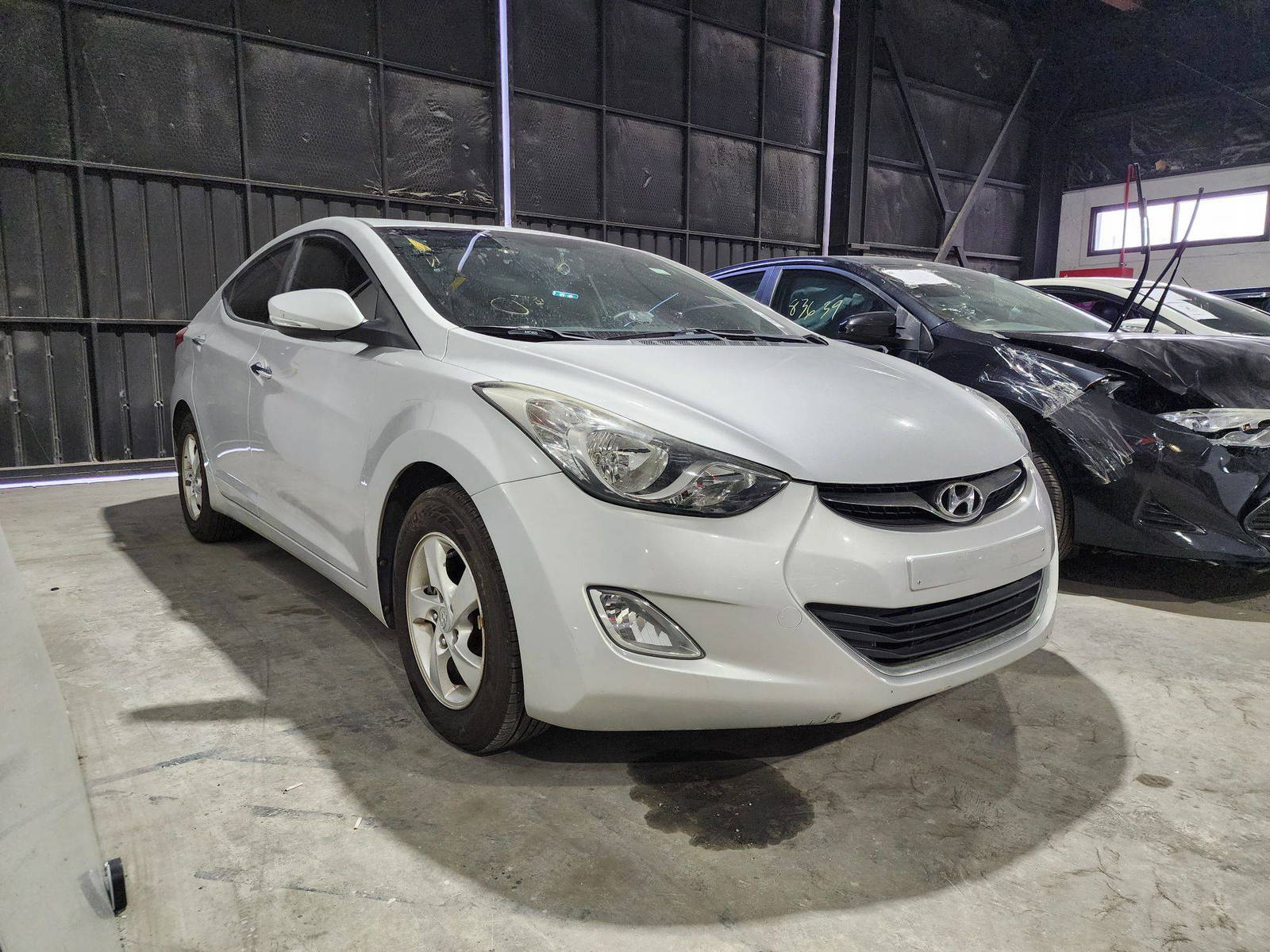 HYUNDAI AVANTE 2011 - Marhaba Auction Used Cars - Image 3