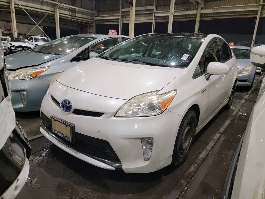 2012 TOYOTA PRIUS — 226671 KM — Lot 42024365 — Main - Marhaba Auctions Used Cars - Image 5
