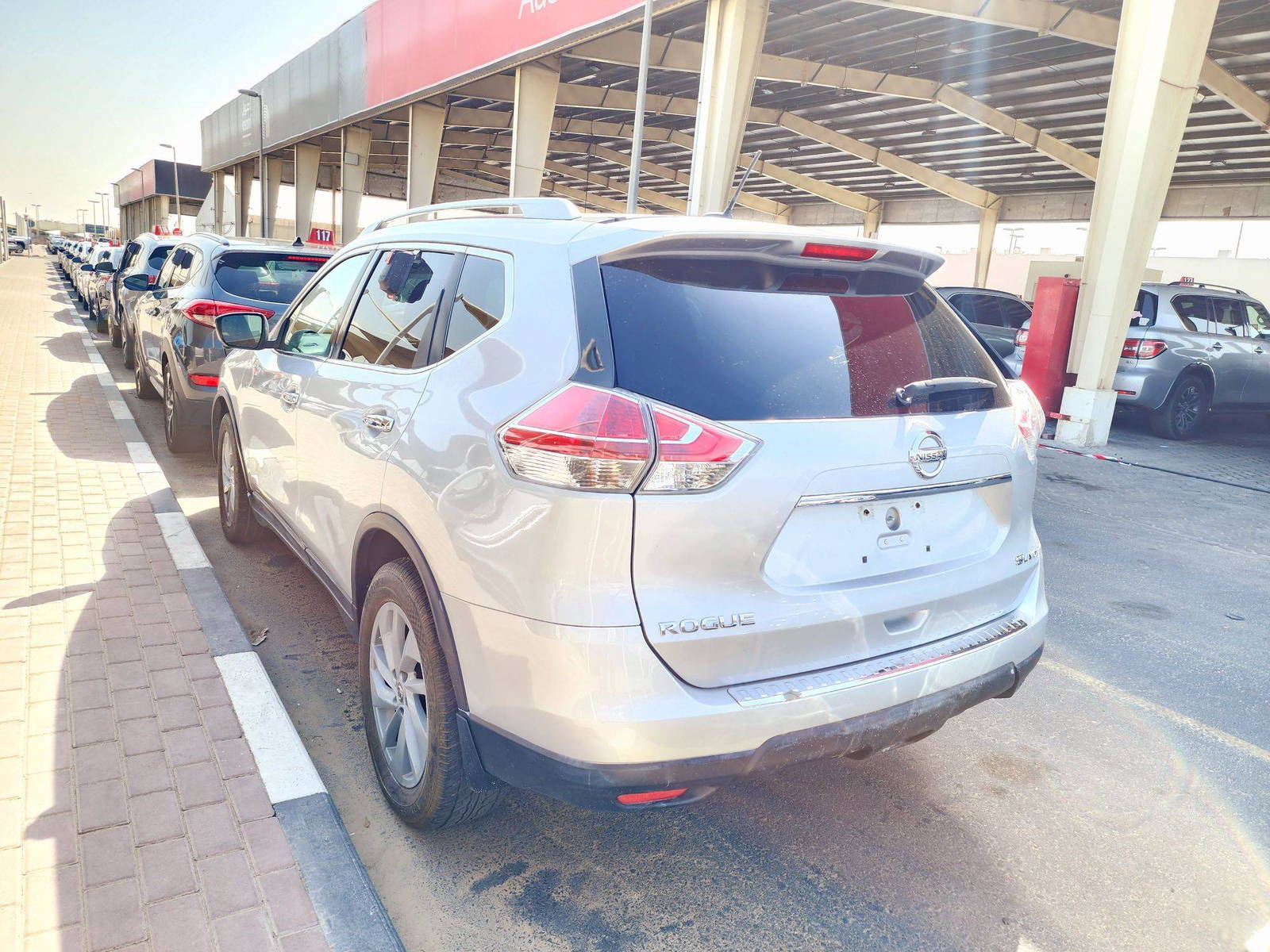 2015 NISSAN ROGUE — 130432 Miles — Lot C809347 — Souq - Marhaba Auctions Used Cars - Image 3