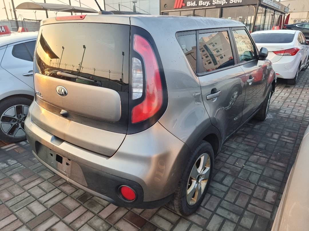2019 KIA SOUL — 181574 Miles — Lot 7007650 — Souq - Marhaba Auctions Used Cars - Image 4