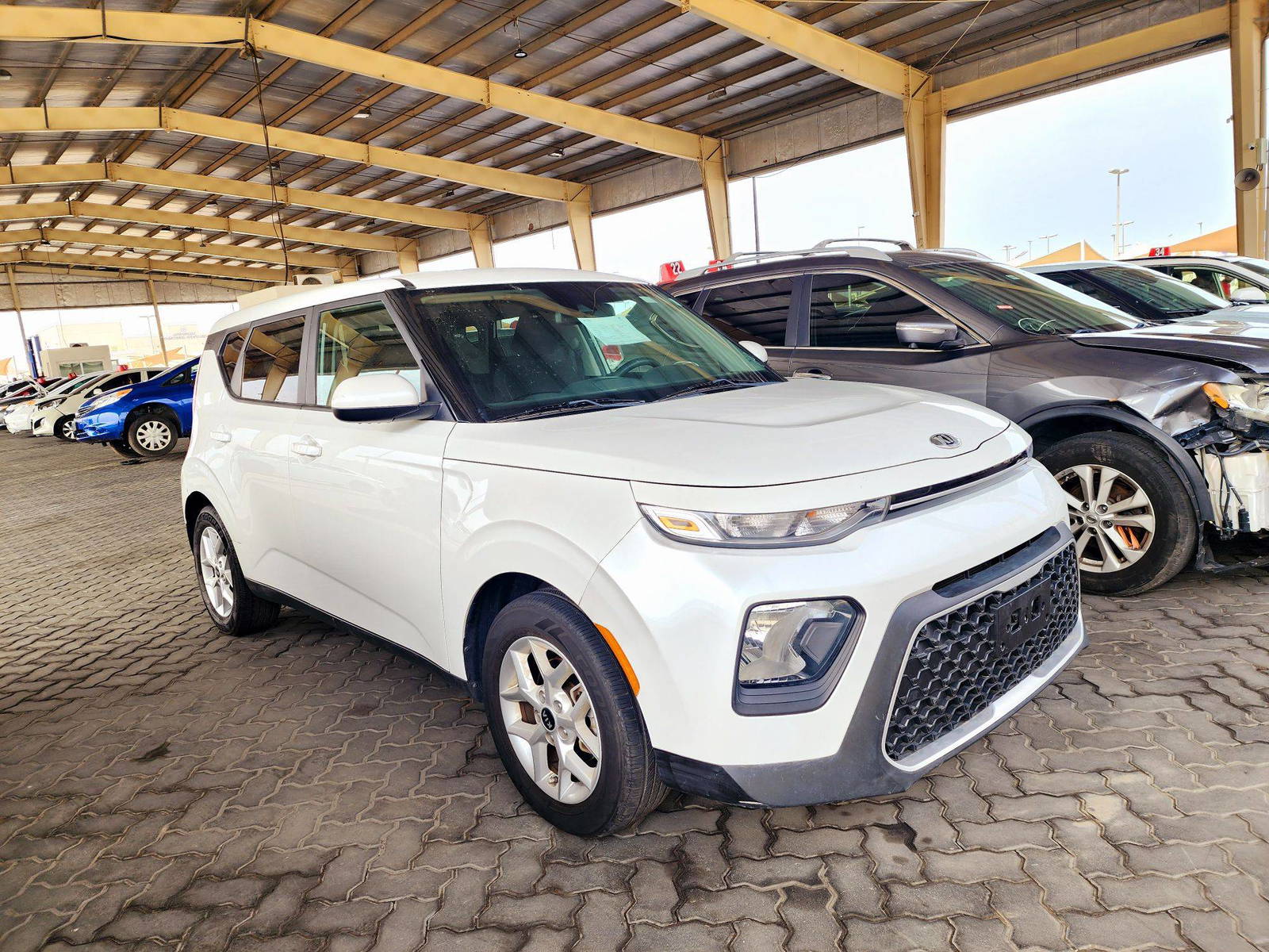 2020 KIA SOUL — 75980 Miles — Lot 008851 — Souq - Marhaba Auctions Used Cars - Image 4
