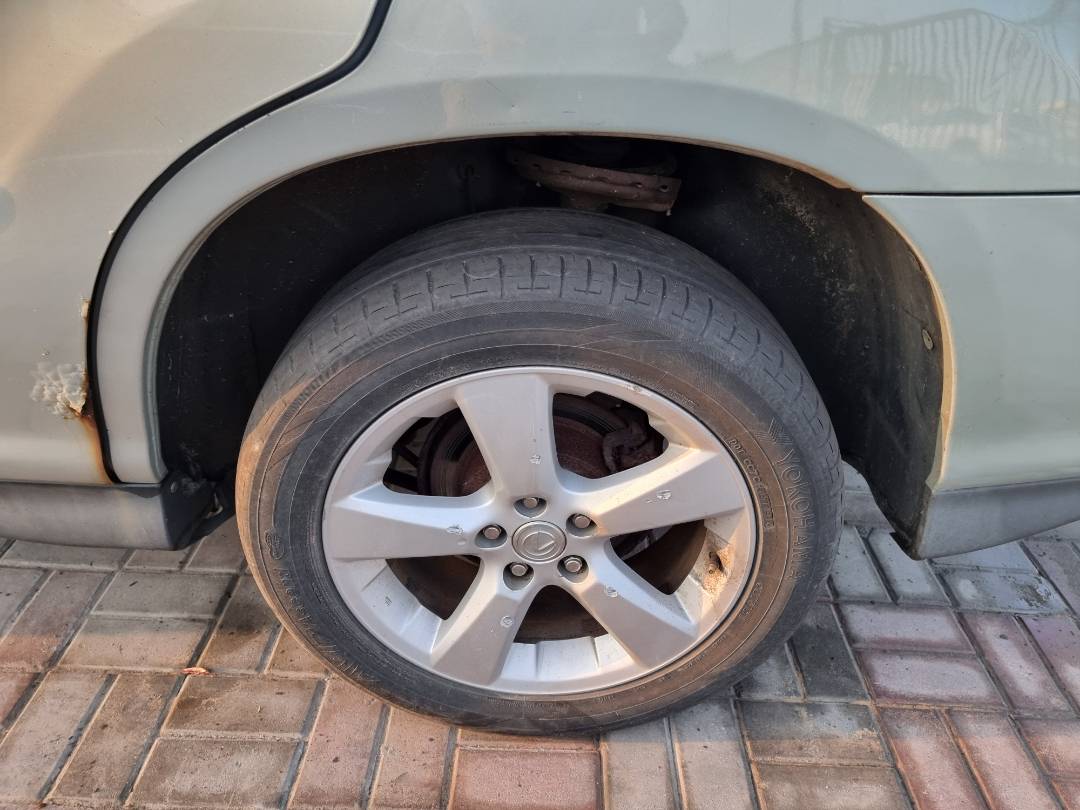 2007 LEXUS RX 330 — 201934 Miles — Lot 215478 — Ind. 12 - Marhaba Auctions Used Cars - Image 12
