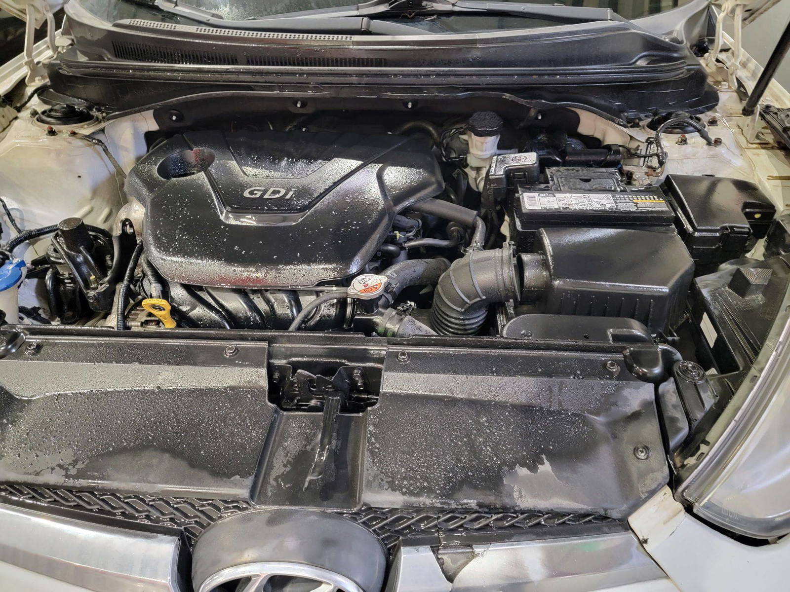 HYUNDAI VELOSTER 2013 - Marhaba Auction Used Cars - Image 9