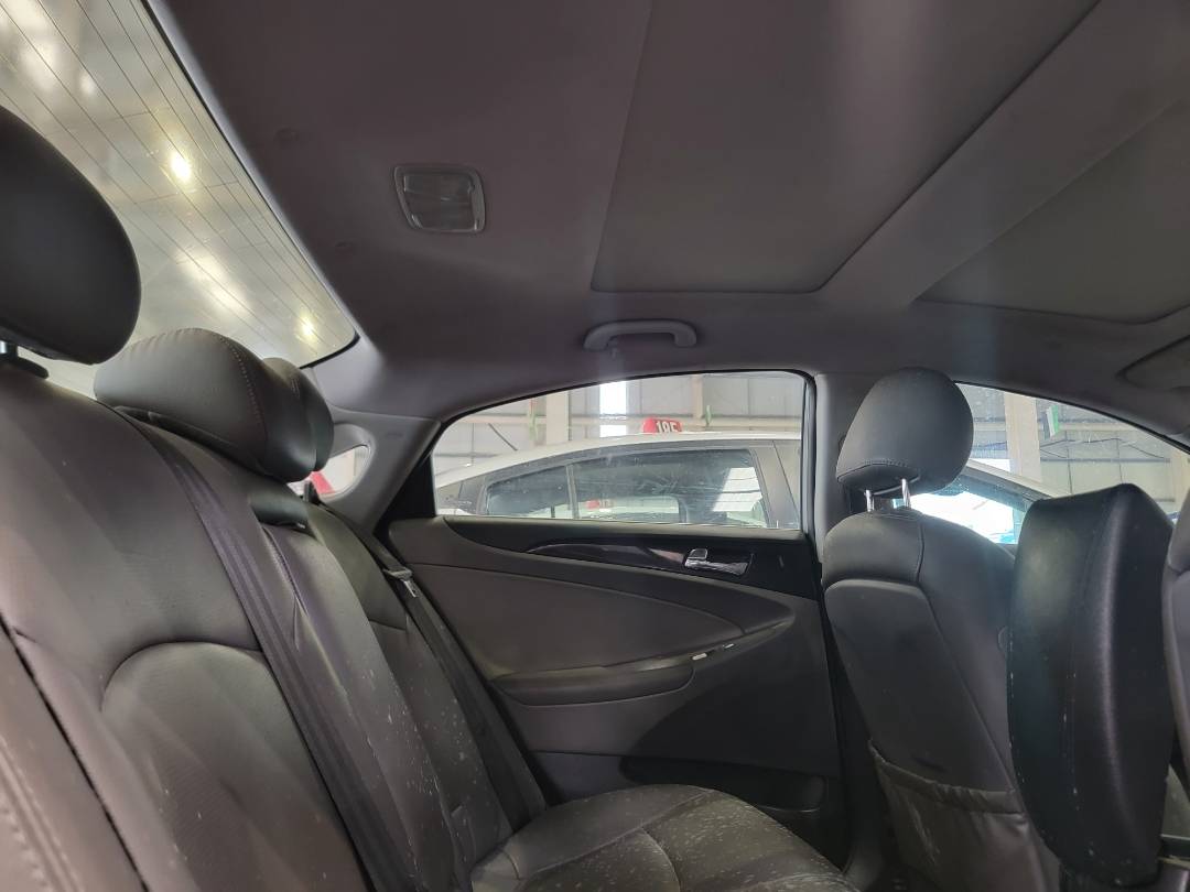 2012 HYUNDAI SONATA — 223905 Miles — Lot 38694159 — Souq - Marhaba Auctions Used Cars - Image 5