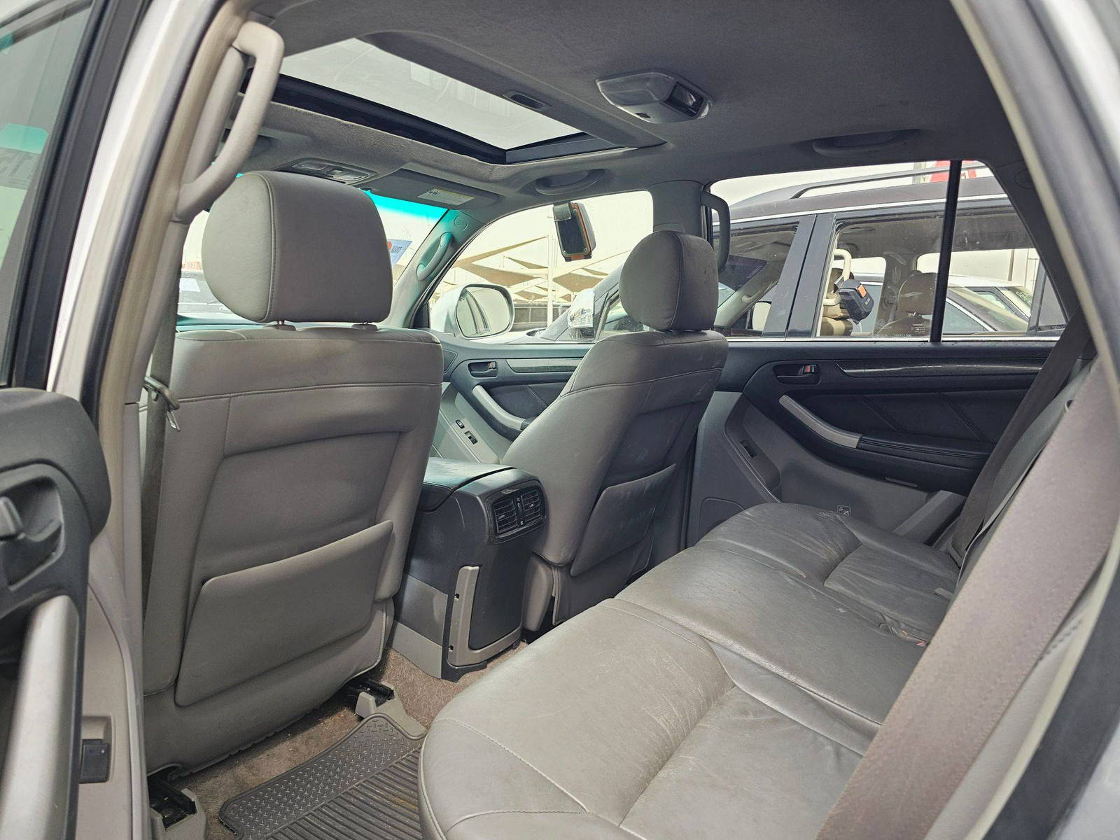 2005 TOYOTA 4RUNNER — 241241 Miles — Lot 58037412 — Souq - Marhaba Auctions Used Cars - Image 7