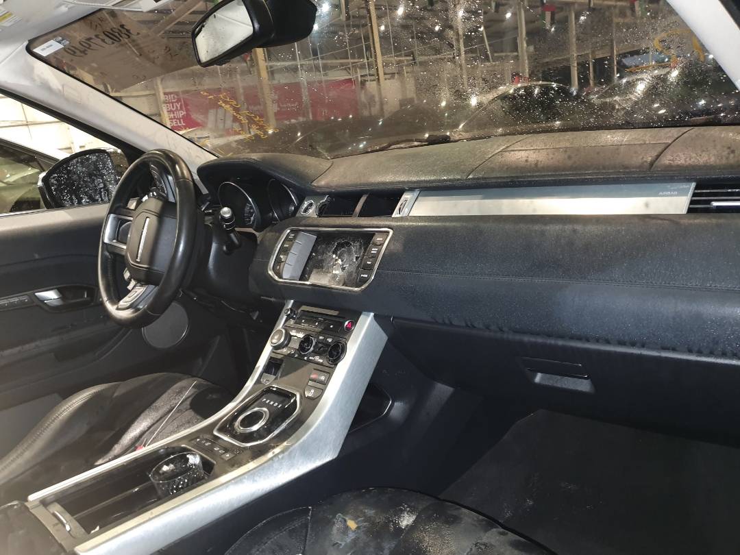 2015 LAND ROVER RANGE ROVER EVOQUE PURE — 83326 Miles — Lot 38037949 - Marhaba Auctions Used Cars - Image 7