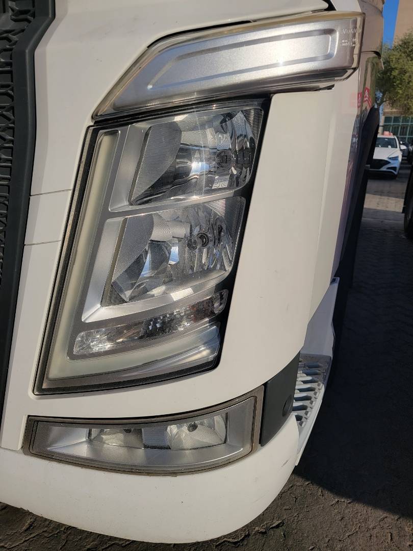 2017 VOLVO FH-Series — 911099 KM — Lot HB822105 — Main - Marhaba Auctions Used Cars - Image 11