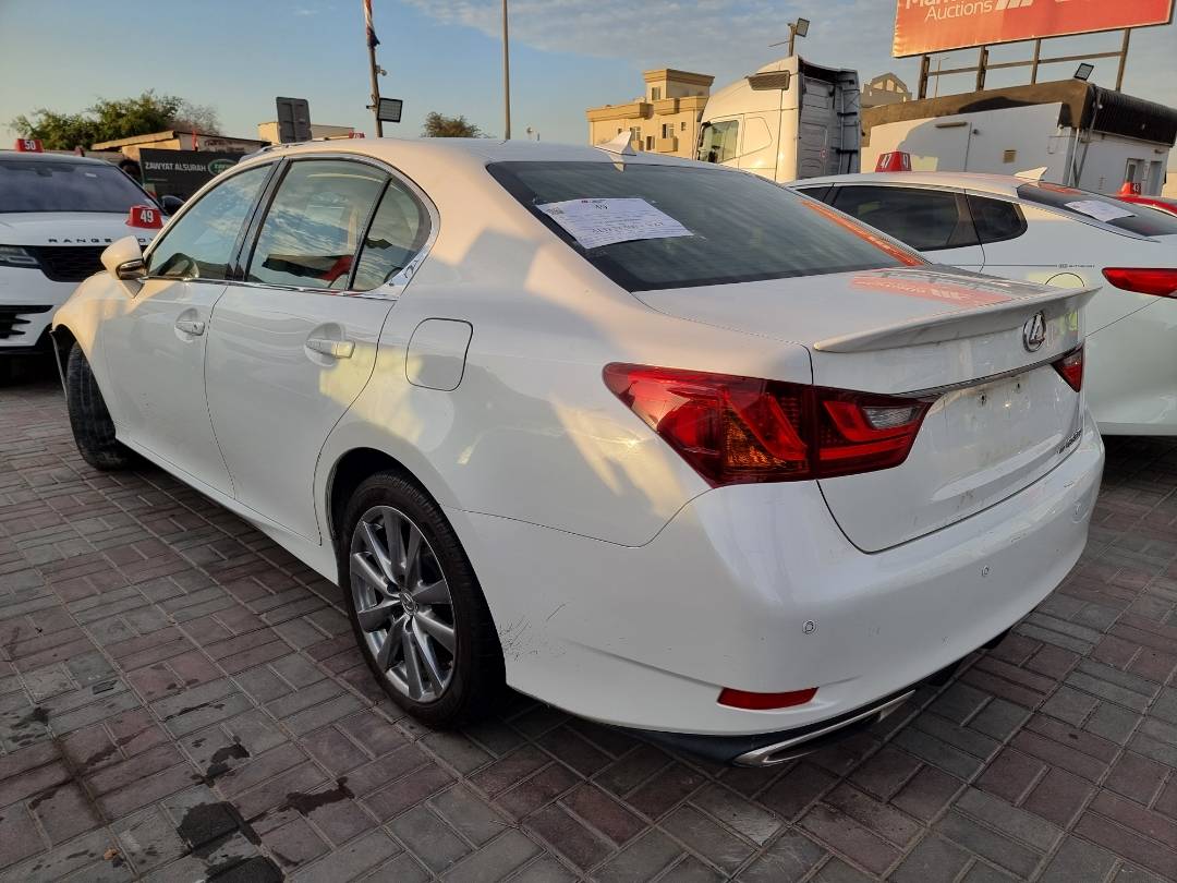 2013 LEXUS GS 350 — 174085 Miles — Lot 125487 — Souq - Marhaba Auctions Used Cars - Image 4