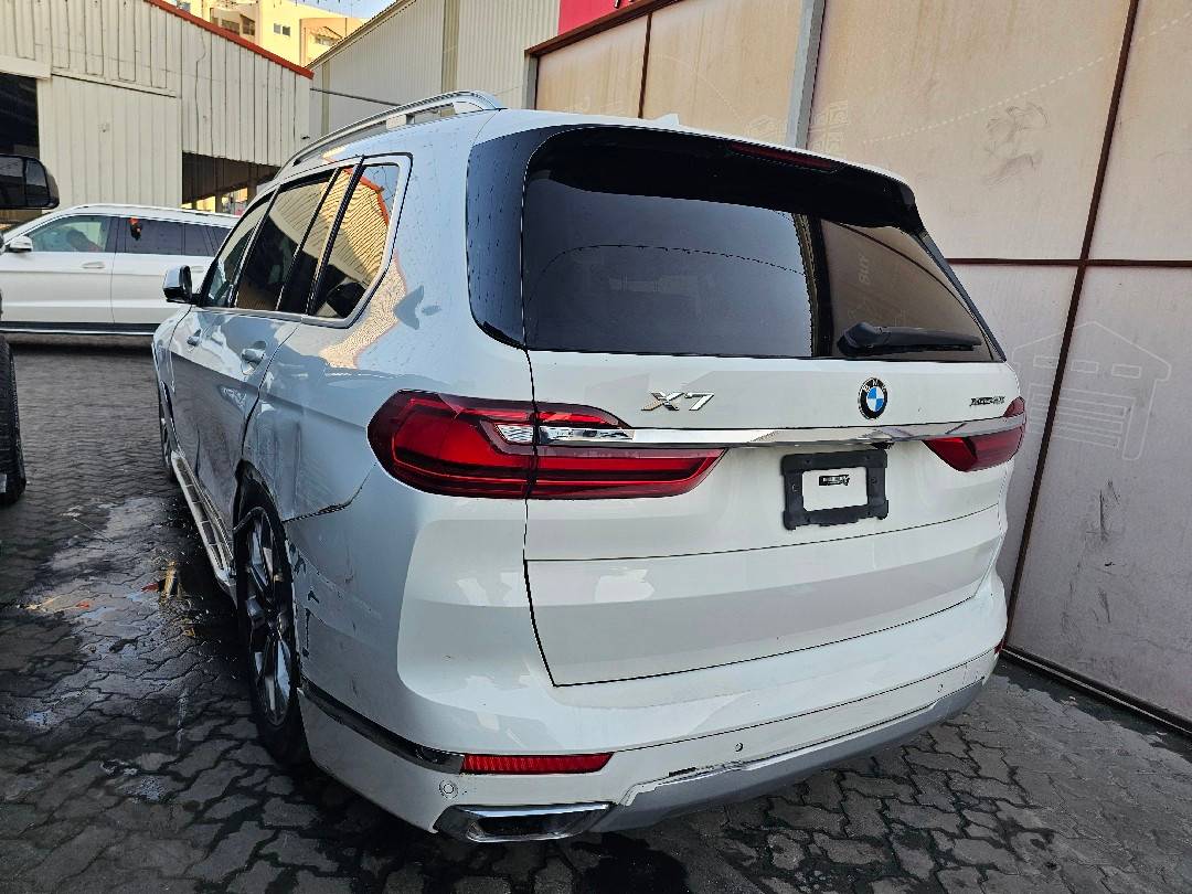 BMW X7 XDRIVE40I