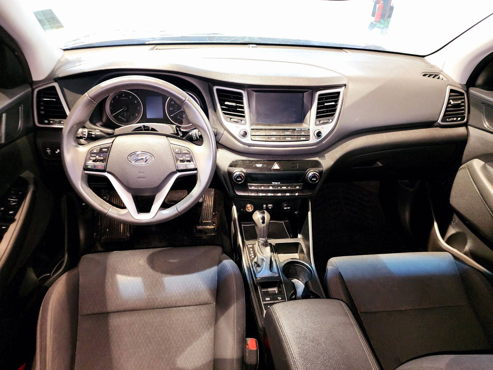 2018 HYUNDAI TUCSON — 147059 Miles — Lot 60511094 — Souq - Marhaba Auctions Used Cars - Image 7