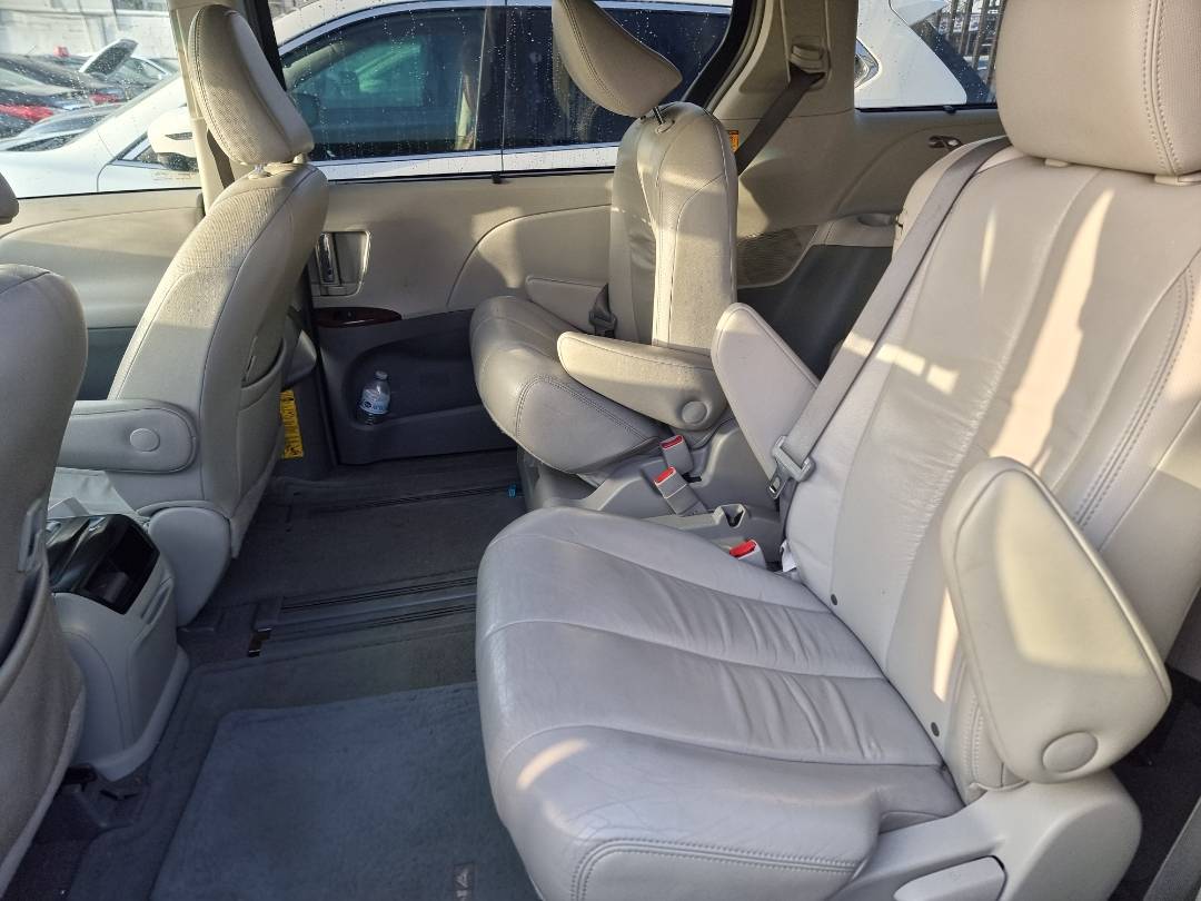 2011 TOYOTA SIENNA — 145859 Miles — Lot S092065 — Ind. 12 - Marhaba Auctions Used Cars - Image 7