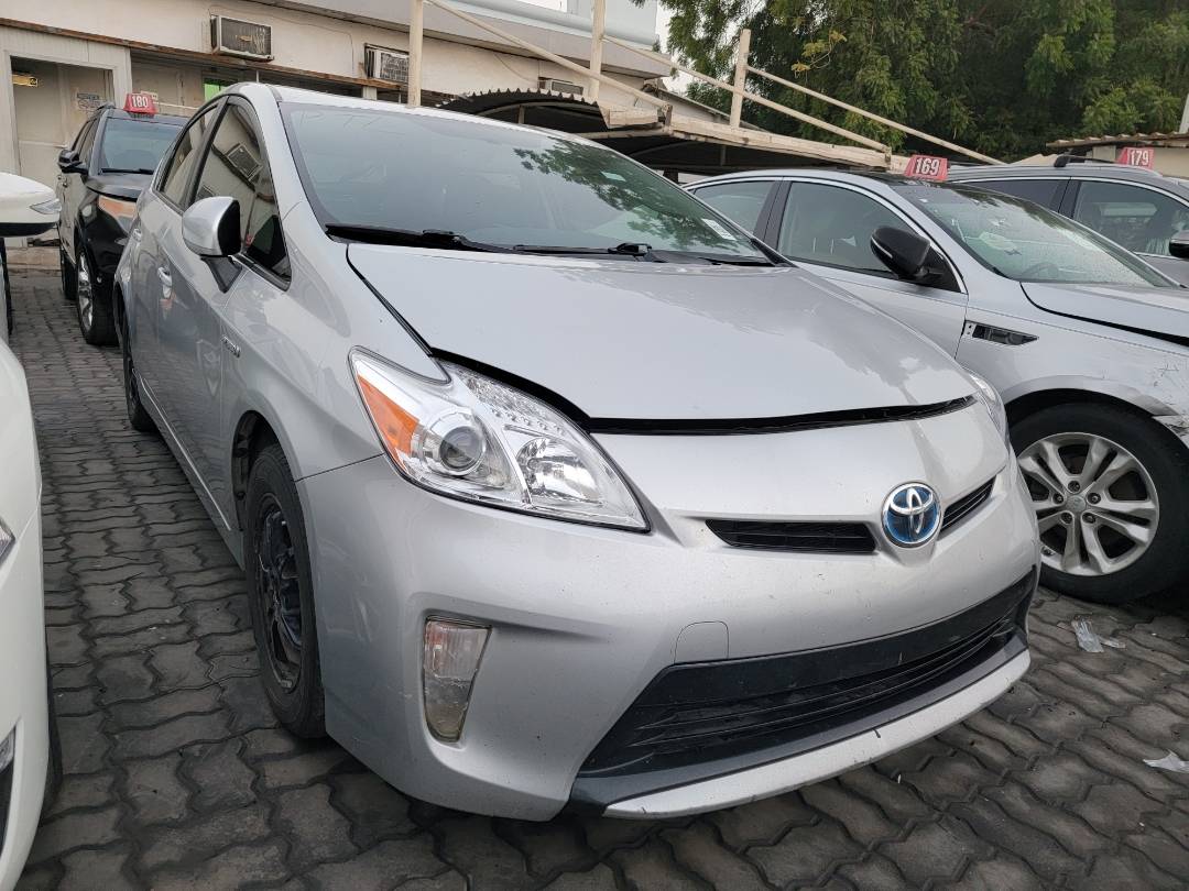 2015 TOYOTA PRIUS — 259327 Miles — Lot 43049250 — Main - Marhaba Auctions Used Cars - Image 5
