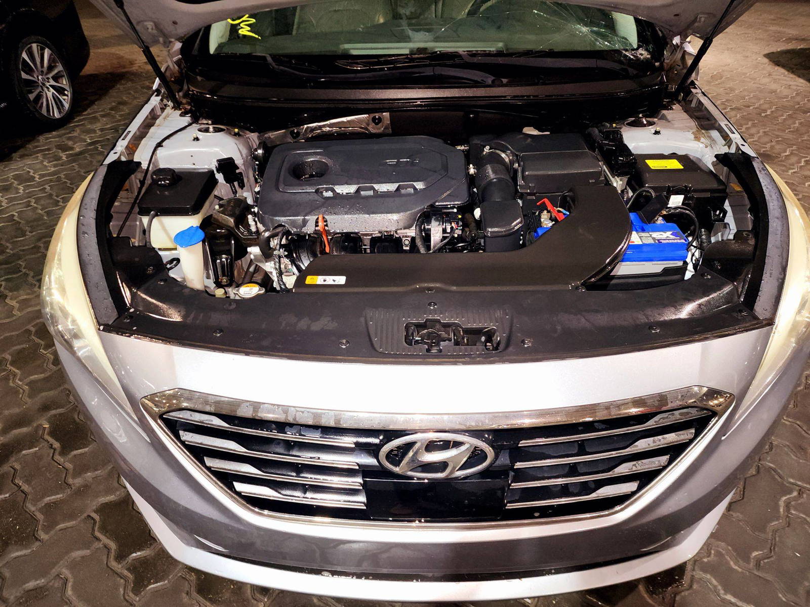 2015 HYUNDAI SONATA — 126785 Miles — Lot 81982334 — Souq - Marhaba Auctions Used Cars - Image 12
