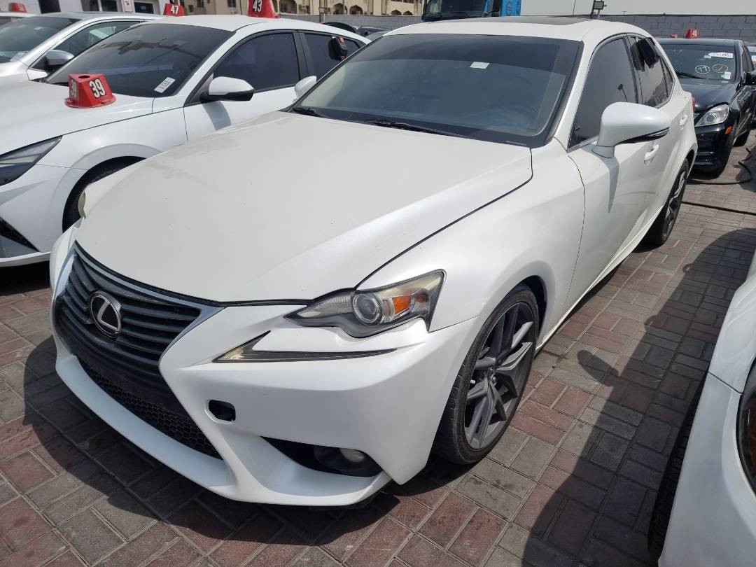 2014 LEXUS IS 250 — 174709 KM — Lot 215478 — Ind. 12 - Marhaba Auctions Used Cars - Image 3