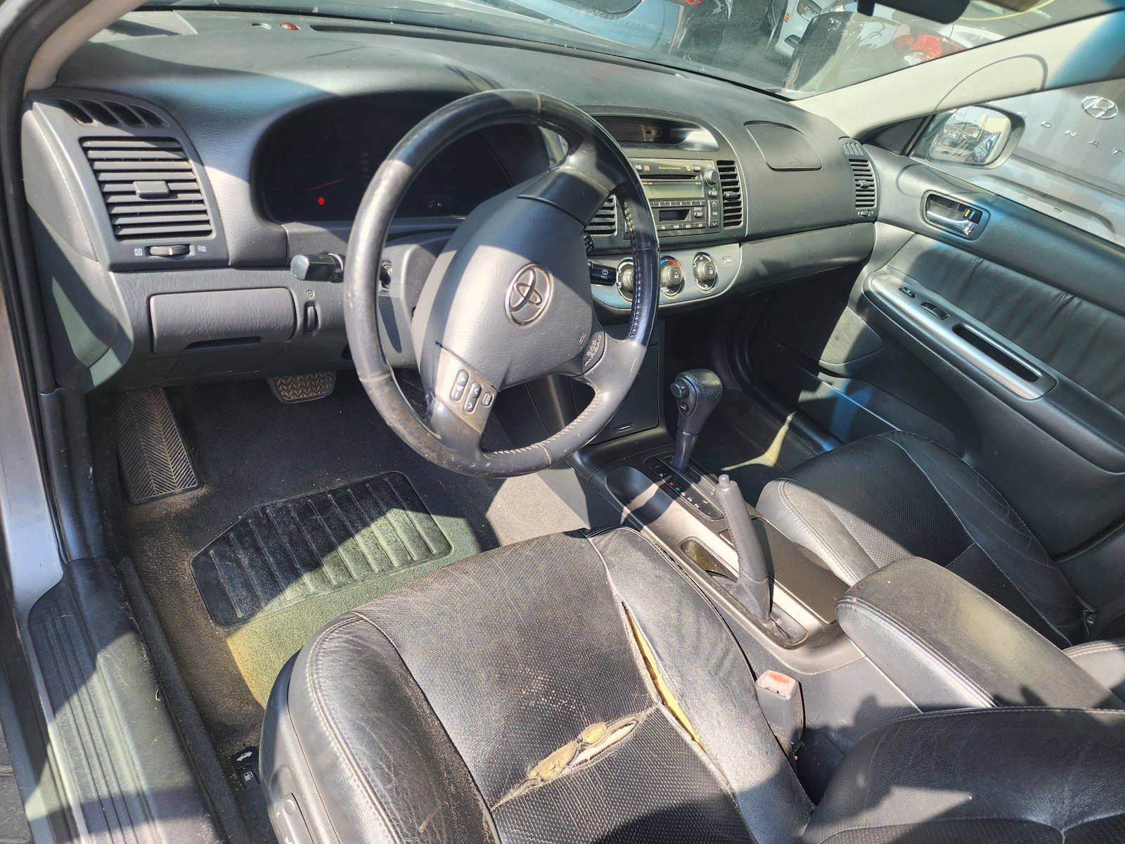 2005 TOYOTA CAMRY — 255788 Miles — Lot 66316123 - Marhaba Auctions Used Cars - Image 4