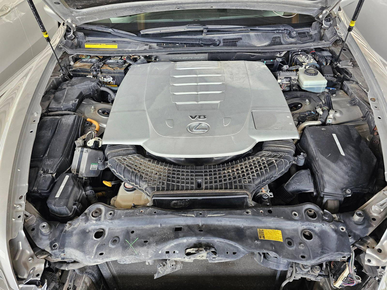 2015 LEXUS LS 460 — 158601 Miles — Lot XF5133806 — Souq - Marhaba Auctions Used Cars - Image 11