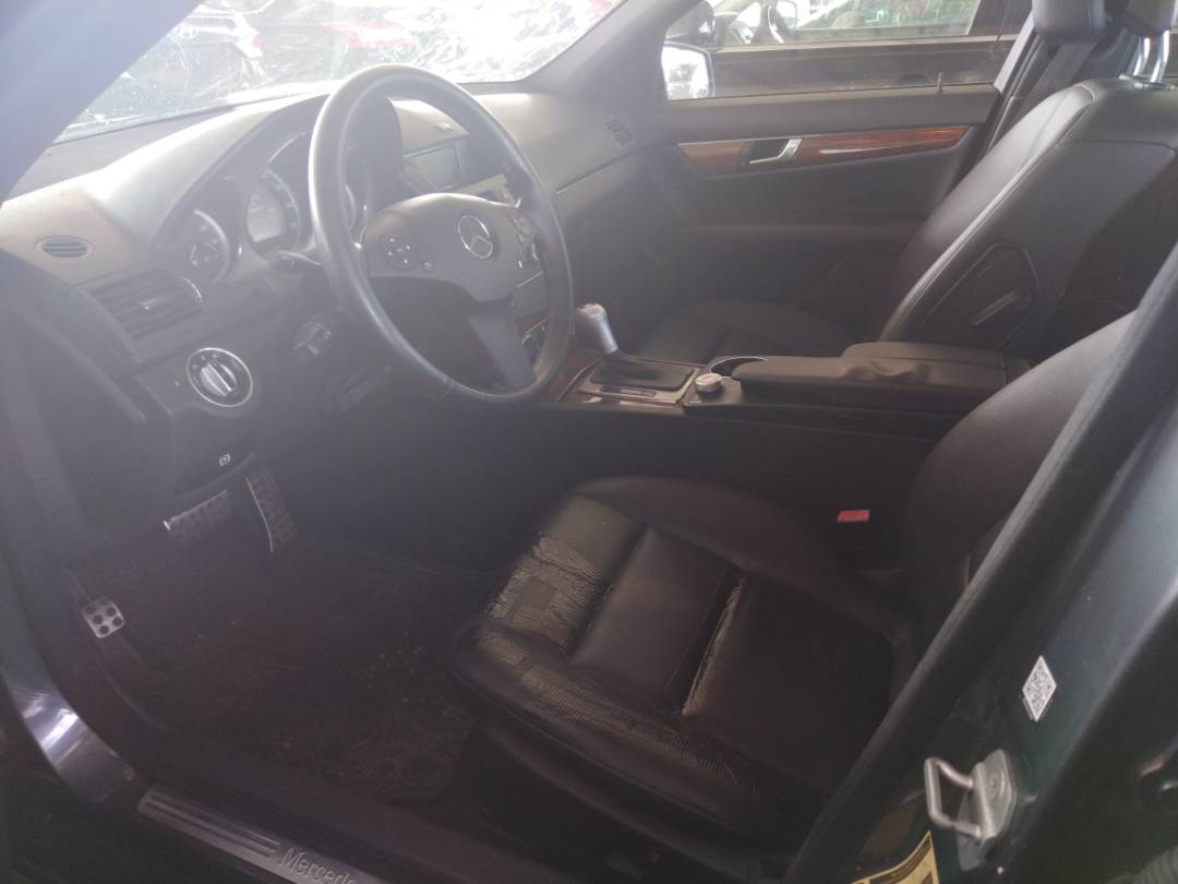 2011 MERCEDES BENZ C300 — 166678 Miles — Lot 70277373 - Marhaba Auctions Used Cars - Image 8