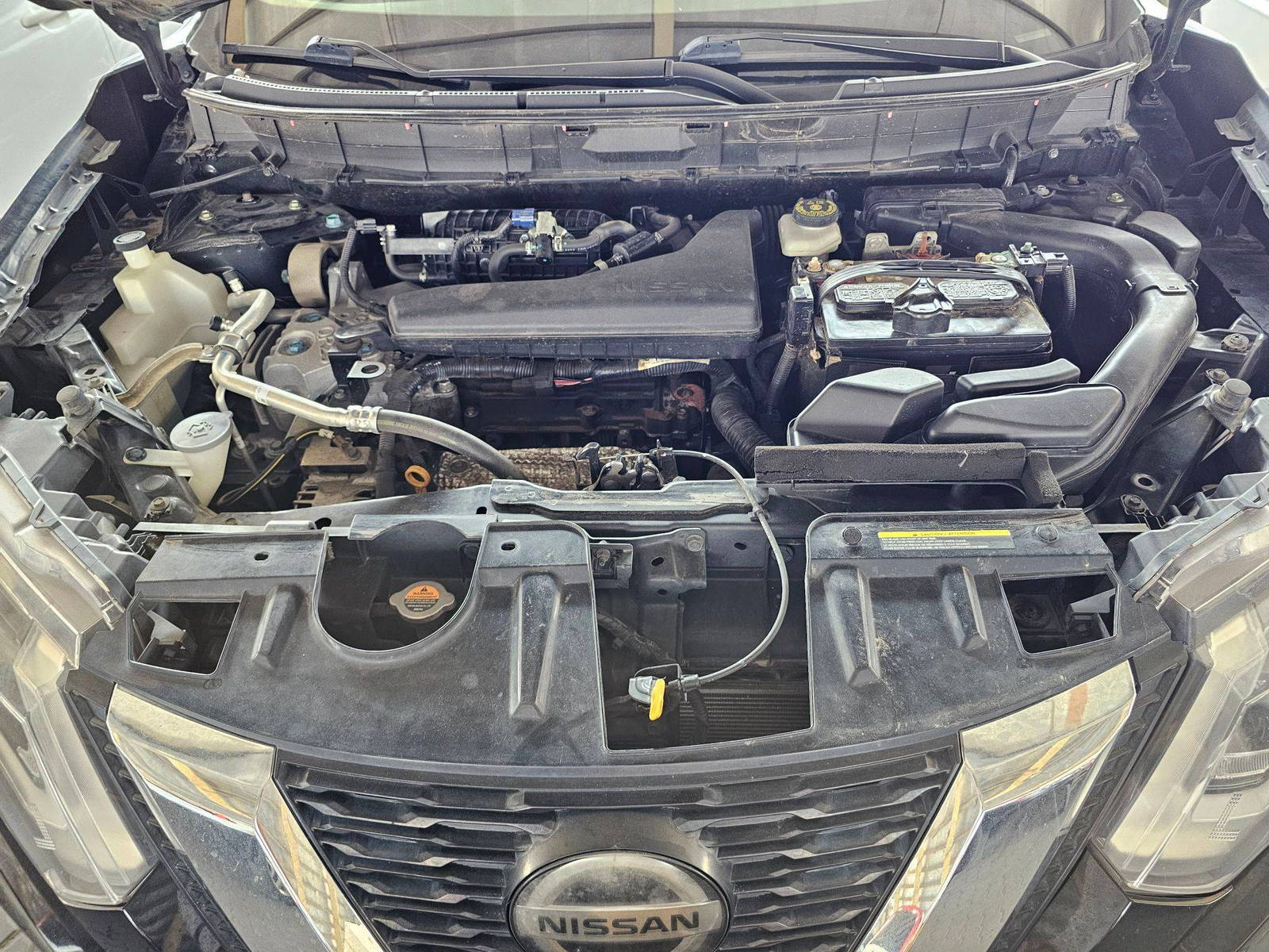 2019 NISSAN ROGUE — 147600 Miles — Lot MTXKP513956 — Souq - Marhaba Auctions Used Cars - Image 11