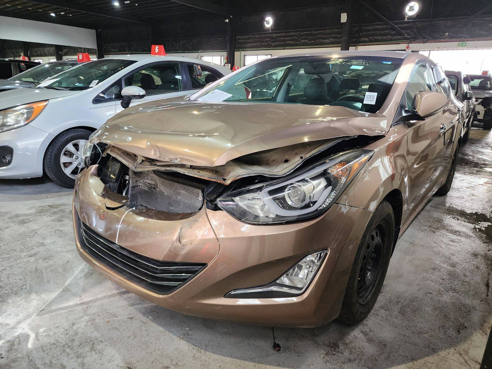 2016 HYUNDAI ELANTRA — 135320 KM — Lot 69623444 — Al Quoz - Marhaba Auctions Used Cars - Image 5