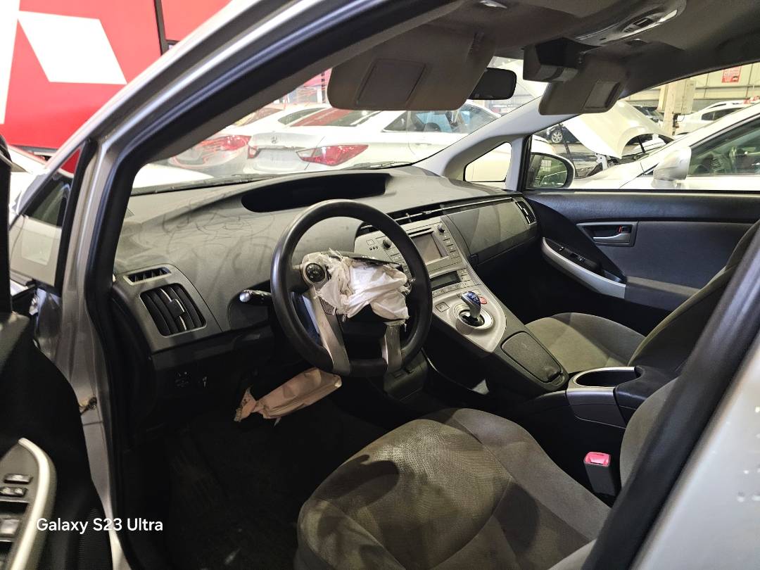 2013 TOYOTA PRIUS — 231606 Miles — Lot 35700003 — Main - Marhaba Auctions Used Cars - Image 9