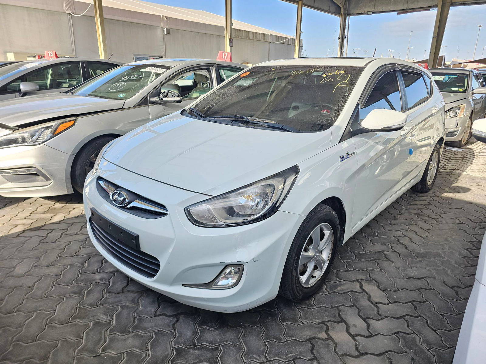 2012 HYUNDAI ACCENT — 63810 KM — Lot CU045157 — Souq - Marhaba Auctions Used Cars - Image 5