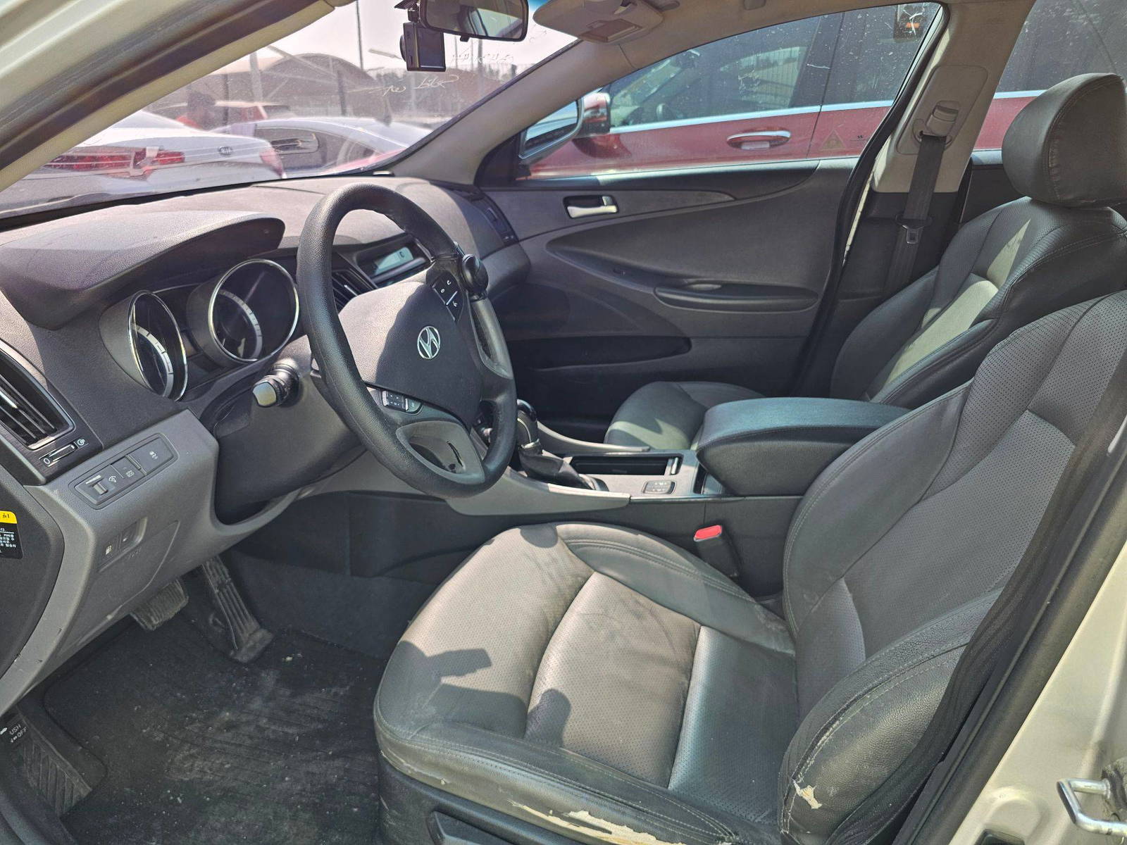 HYUNDAI SONATA 2012 - Marhaba Auction Used Cars - Image 8