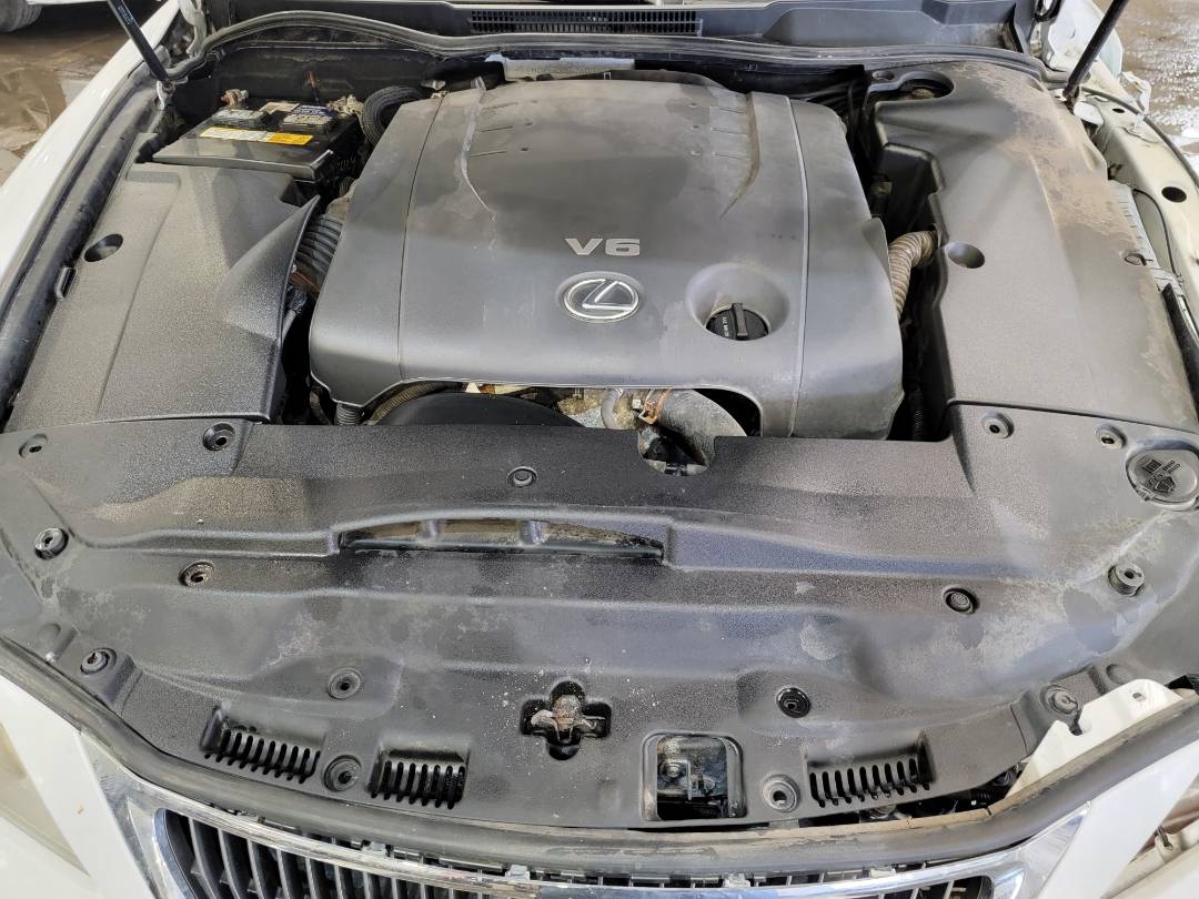 2012 LEXUS IS 250 — 229318 KM — Lot 12176323 — Ind. 12 - Marhaba Auctions Used Cars - Image 12