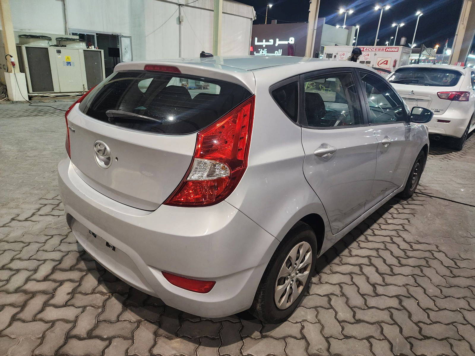 2016 HYUNDAI ACCENT — 130690 Miles — Lot 70594833 - Marhaba Auctions Used Cars - Image 4