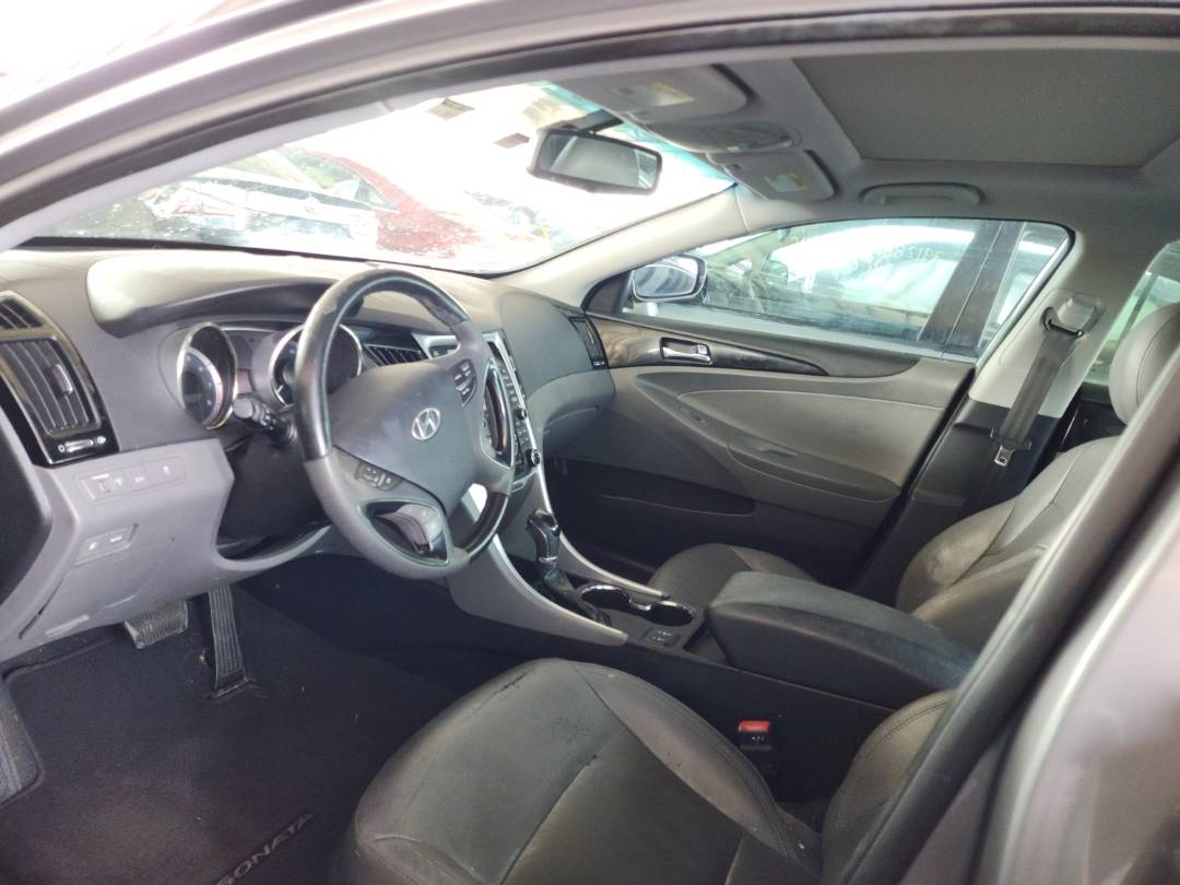 2012 HYUNDAI SONATA — 171111 Miles — Lot 45413954 — Souq - Marhaba Auctions Used Cars - Image 7