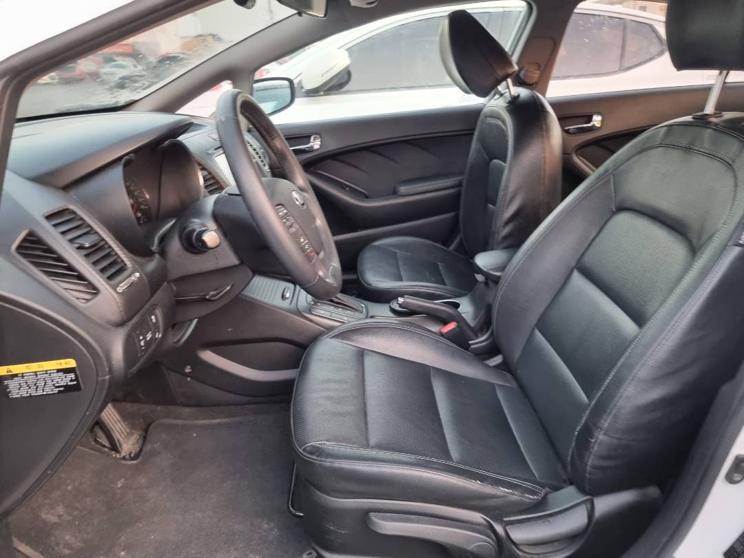 2013 KIA K3 — 253591 KM — Lot 124587 — Souq - Marhaba Auctions Used Cars - Image 8