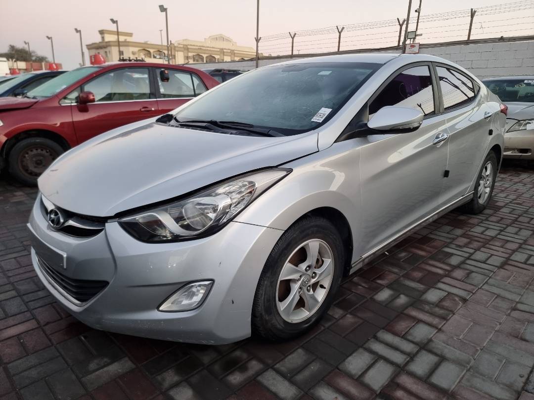 2012 HYUNDAI AVANTE — 234125 KM — Lot 124578 — Ind. 12 - Marhaba Auctions Used Cars - Image 3