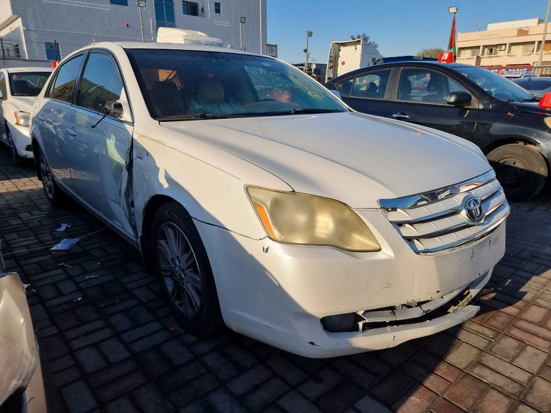 2006 TOYOTA AVALON — 204904 Miles — Lot 215487 — Souq - Marhaba Auctions Used Cars - Image 3