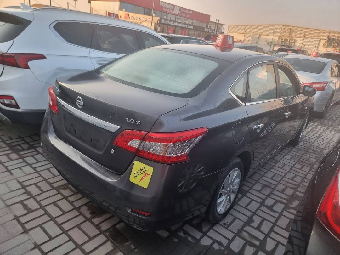 Nissan Sentra 2016 view 2