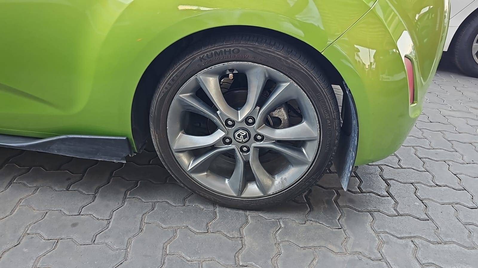 HYUNDAI VELOSTER 2012 - Marhaba Auction Used Cars - Image 3