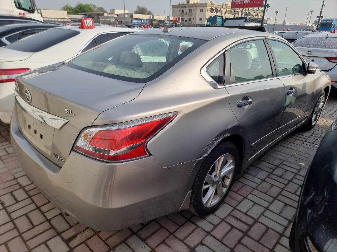 2015 NISSAN ALTIMA — 95631 Miles — Lot 215487 — Ind. 12 - Marhaba Auctions Used Cars - Image 4