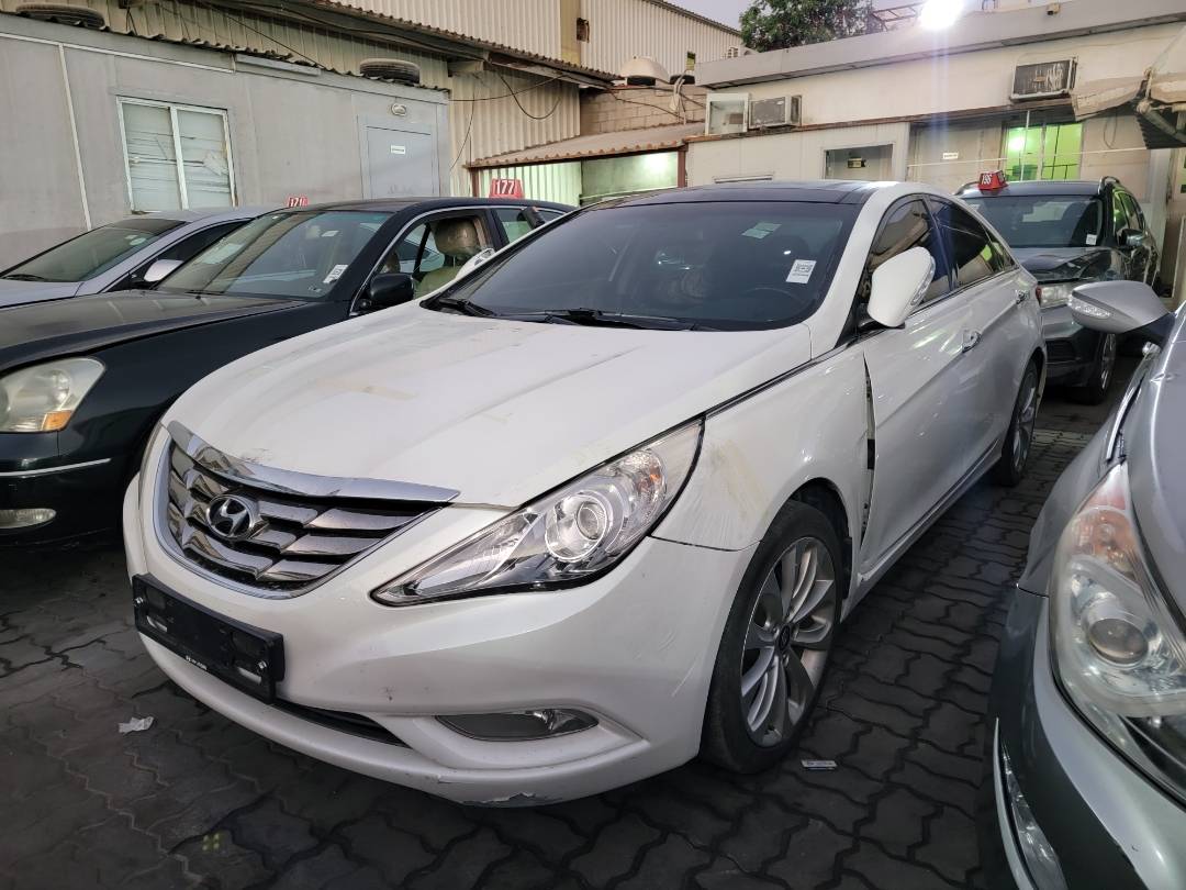 2010 HYUNDAI SONATA — 233486 KM — Lot 63439 — Main - Marhaba Auctions Used Cars - Image 6