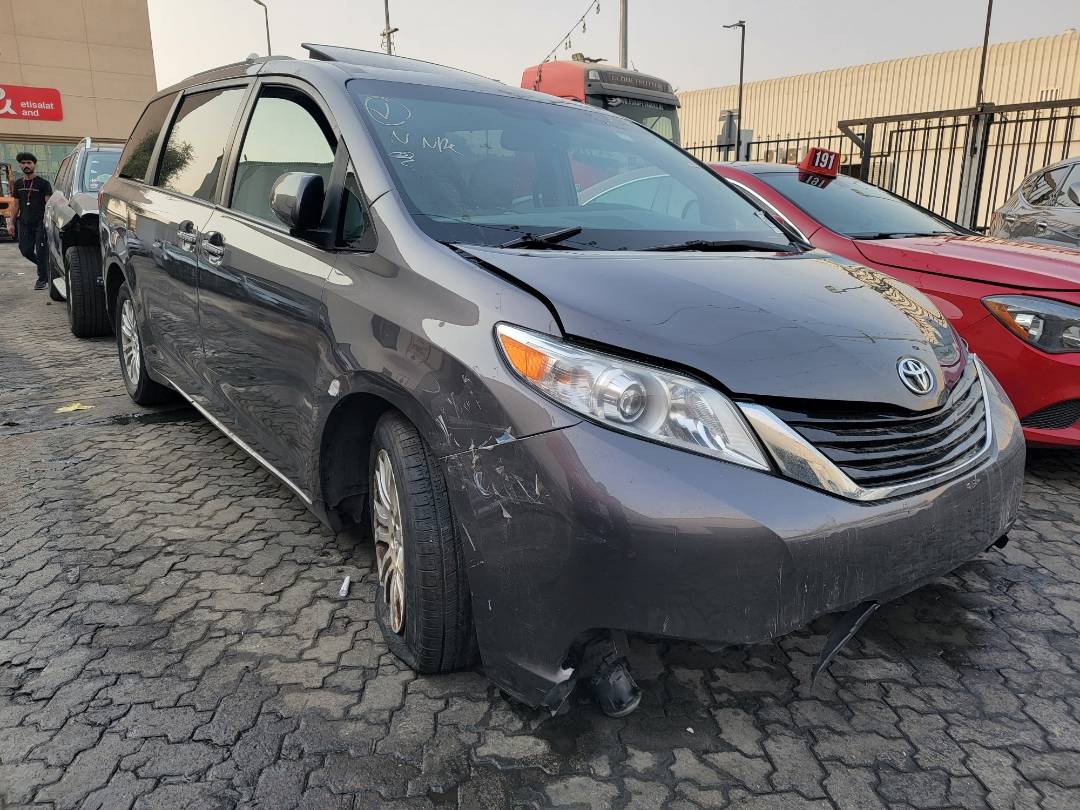 2015 TOYOTA SIENNA — 207787 Miles — Lot FS686664 — Main - Marhaba Auctions Used Cars - Image 6