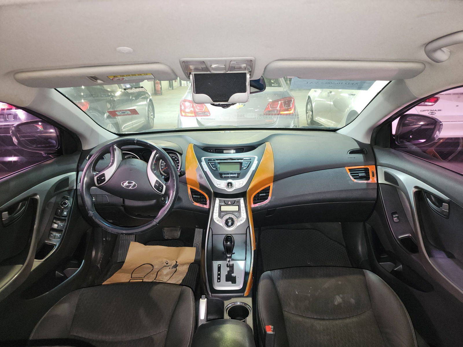 2012 HYUNDAI AVANTE — 243297 KM — Lot 501008 — Al Quoz - Marhaba Auctions Used Cars - Image 8