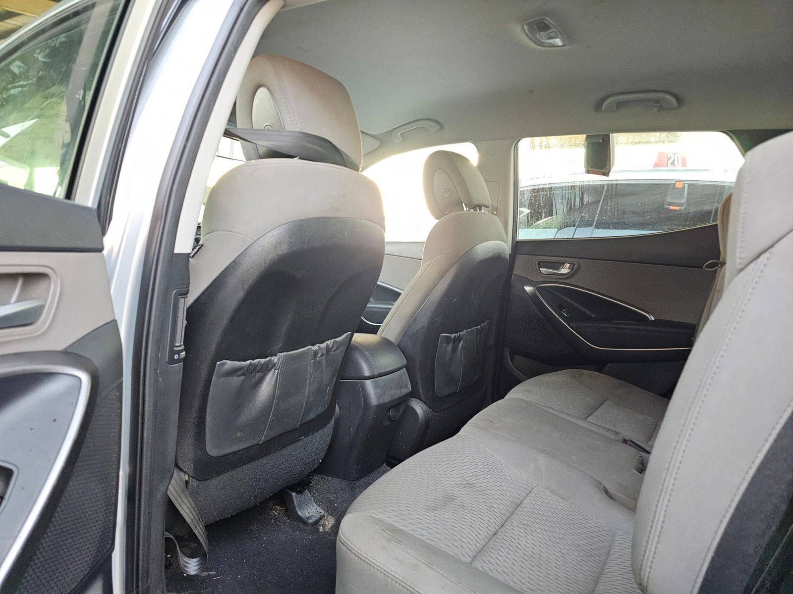 HYUNDAI SANTA FE 2017 - Marhaba Auction Used Cars - Image 6