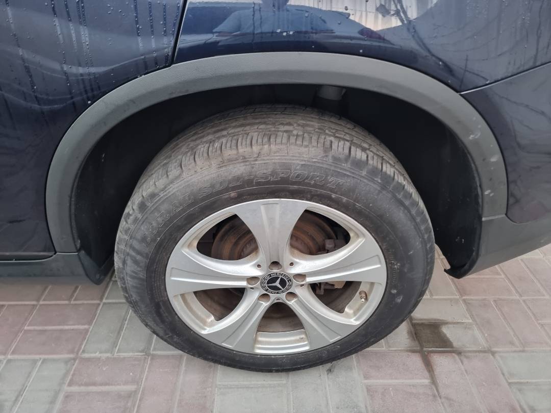 2018 MERCEDES BENZ GLC-300 — 103912 Miles — Lot 16747 — Main - Marhaba Auctions Used Cars - Image 12