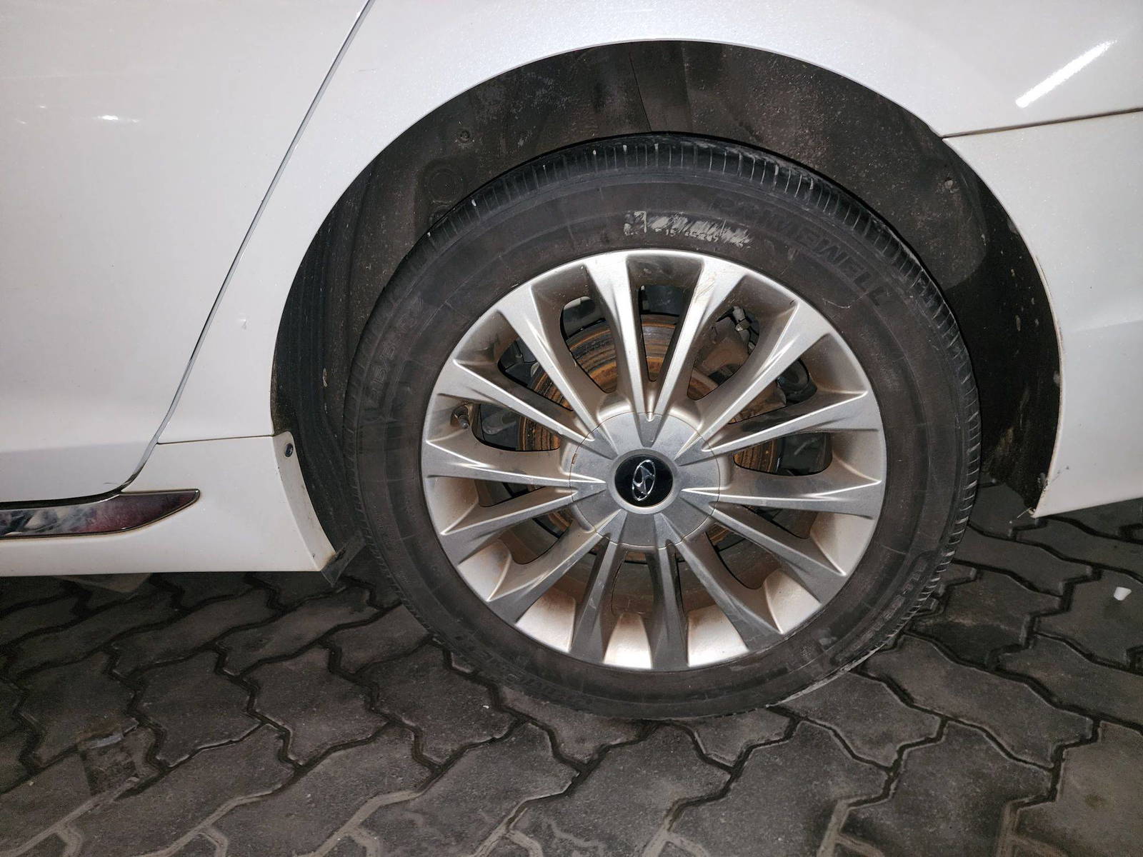 2015 HYUNDAI SONATA — 134676 Miles — Lot 4853 — Souq - Marhaba Auctions Used Cars - Image 10