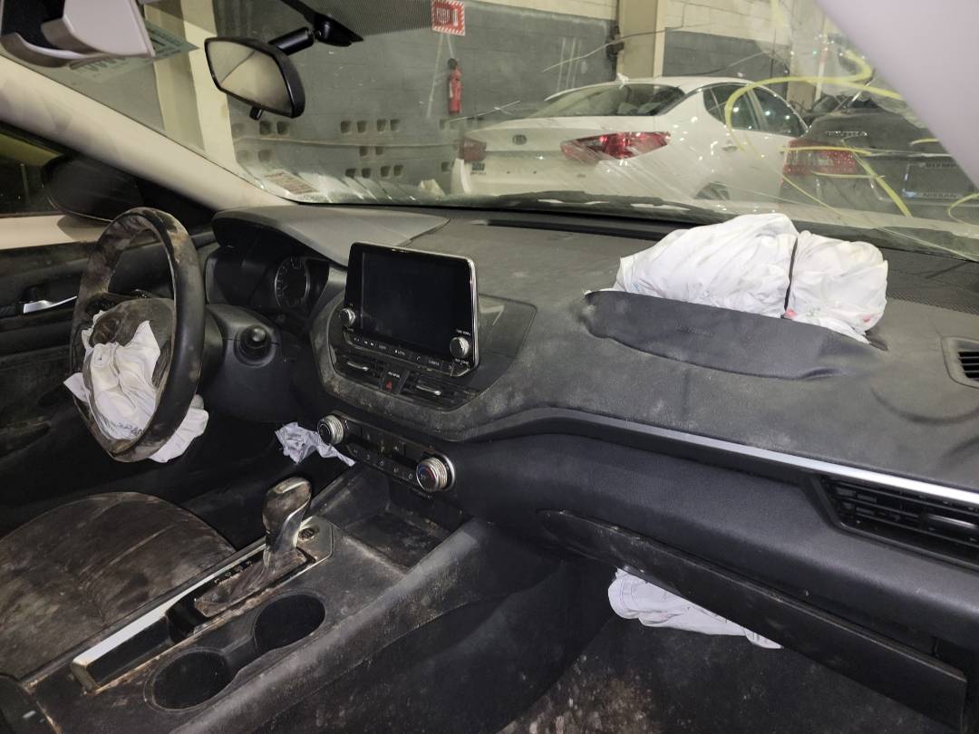 2019 NISSAN ALTIMA — 152761 Miles — Lot 79888393 - Marhaba Auctions Used Cars - Image 4