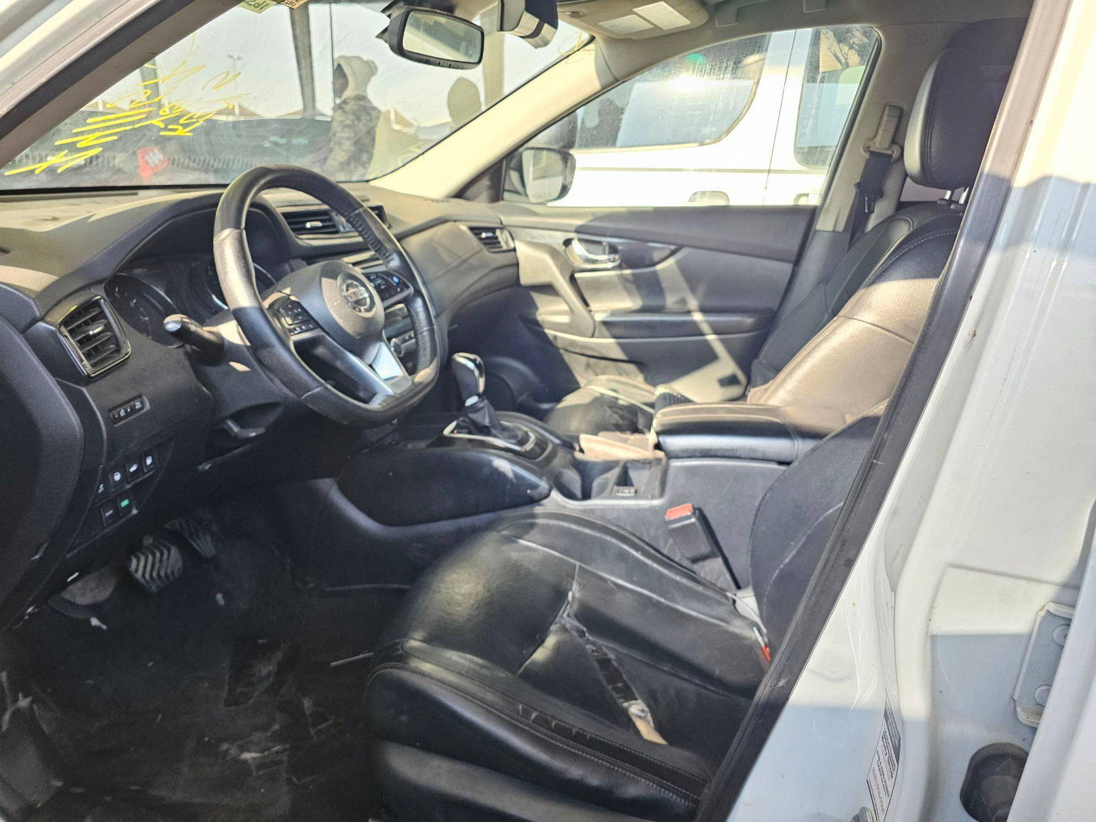 NISSAN ROGUE 2019 - Marhaba Auction Used Cars - Image 8