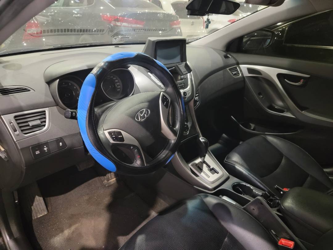 2011 HYUNDAI AVANTE — 139751 KM — Lot 073264 — Souq - Marhaba Auctions Used Cars - Image 9
