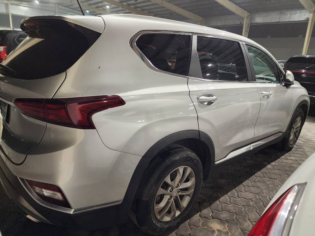 2019 HYUNDAI SANTA FE — 93856 Miles — Lot 66627343 - Marhaba Auctions Used Cars - Image 9